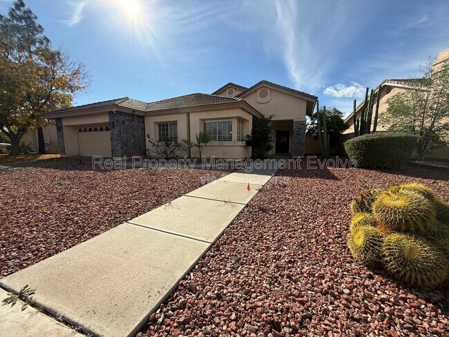 Building Photo - 11003 W Laurelwood Ln