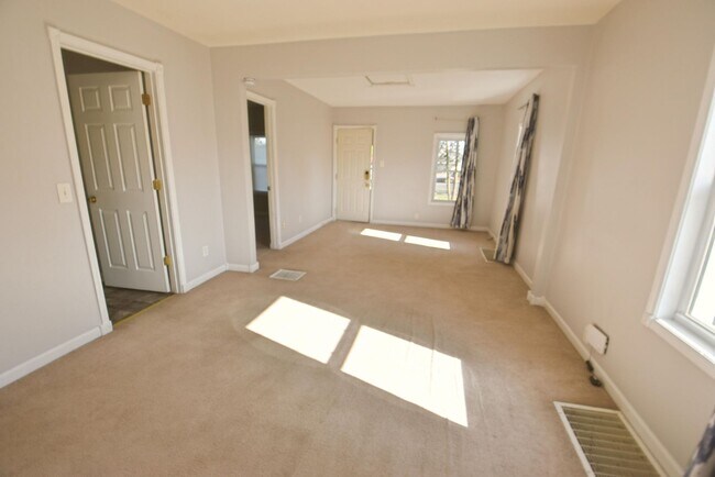 Foto del edificio - Mishawaka IN 2 Bedroom Home