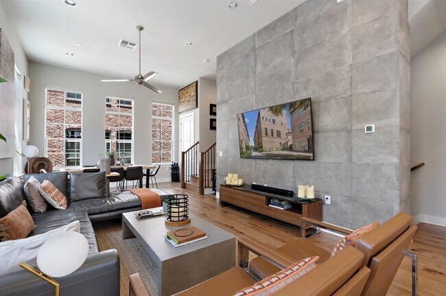 Building Photo - 1308 Tinnin Ford Rd