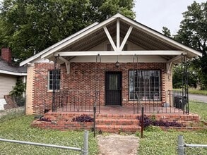 Building Photo - 451 2nd Ave N