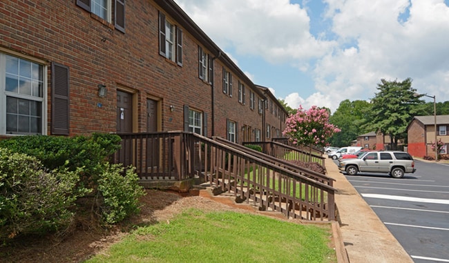Building Photo - Avondale Townhomes