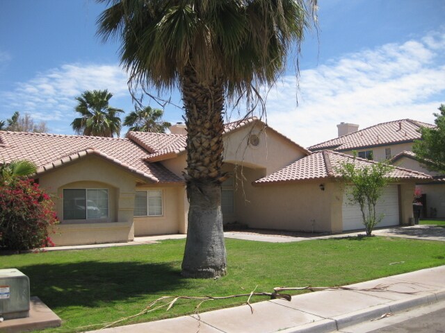 Foto del edificio - 1264 Fiesta Ave