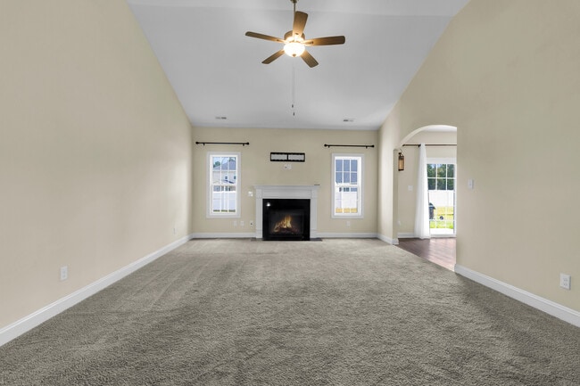 Foto del edificio - 174 Finch Ln