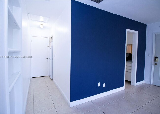 Foto del edificio - 6880 SW 25th St