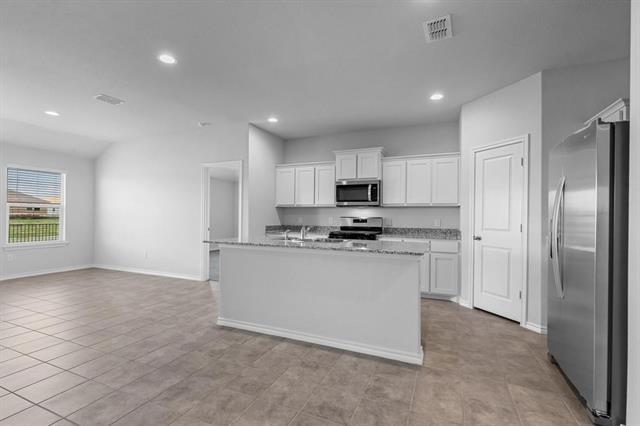 Building Photo - 404 Destin Dr
