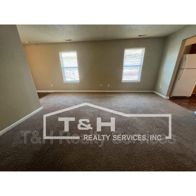 Foto del edificio - 665 Blue Meadow Dr