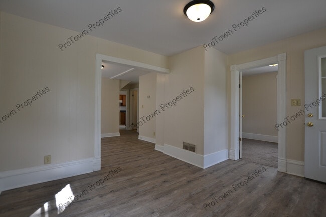 Foto del edificio - 651 N Bluff St
