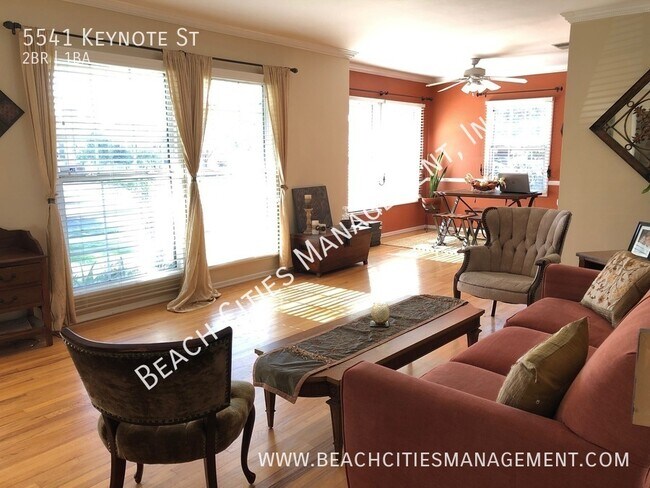 Foto del edificio - 2 Bedroom House Plus Bonus Room close to h...
