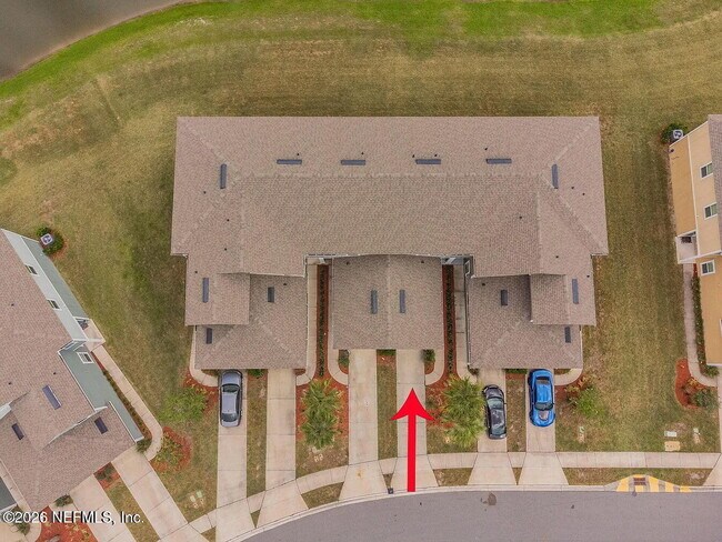 Building Photo - 705 Servia Dr