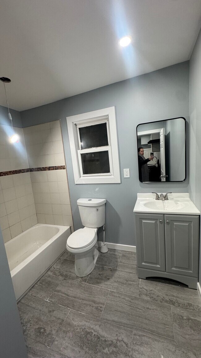 Foto del edificio - 356 S 19th St