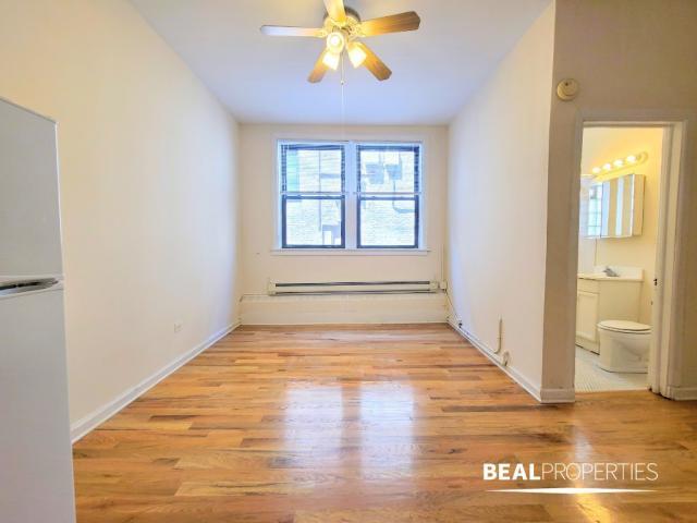 Building Photo - 0 bedroom in CHICAGO IL 60657