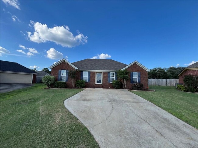 Building Photo - 114 Regent Ct