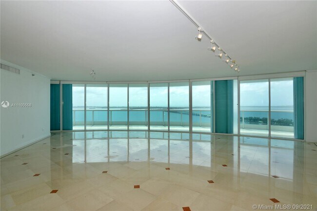 Foto del edificio - 2127 Brickell Ave