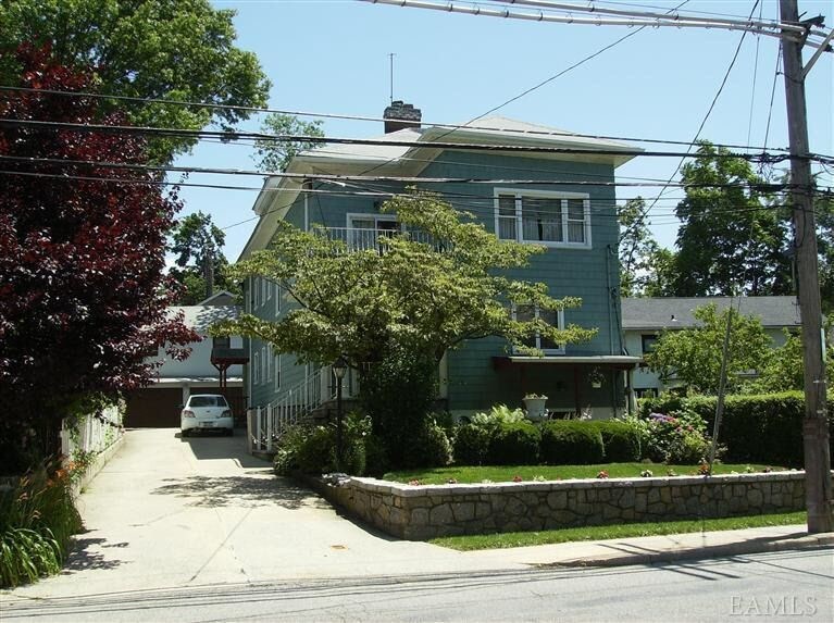 Primary Photo - 336 Bronxville Rd
