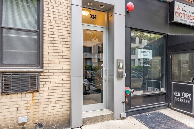 Entrance - 334 E 73rd St