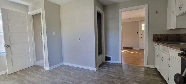 Building Photo - 22466 Cunningham Ave