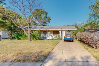 Building Photo - 515 Stonewall Dr