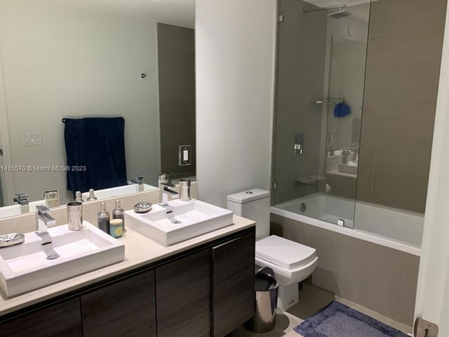 Foto del edificio - 1080 Brickell Ave