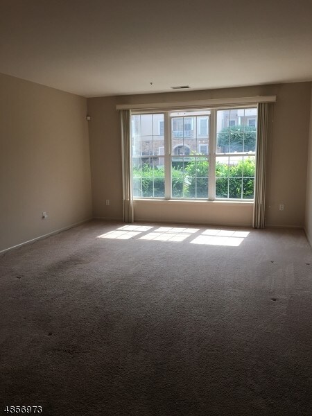 Foto del edificio - 3125 Franklin Ln
