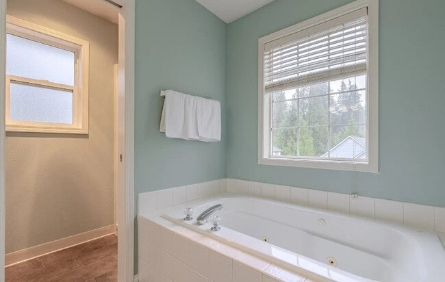 Building Photo - 1306 NE 91st Ave