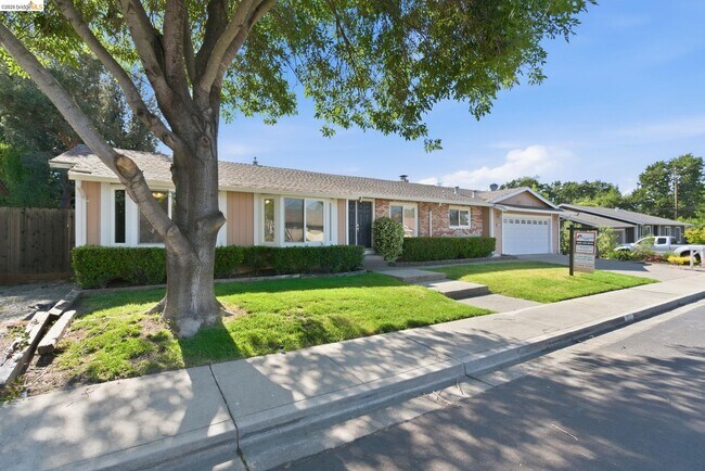 Foto del edificio - 1077 Bellamy Ct