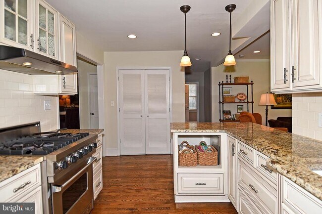 Foto del edificio - 4729 16th Rd N