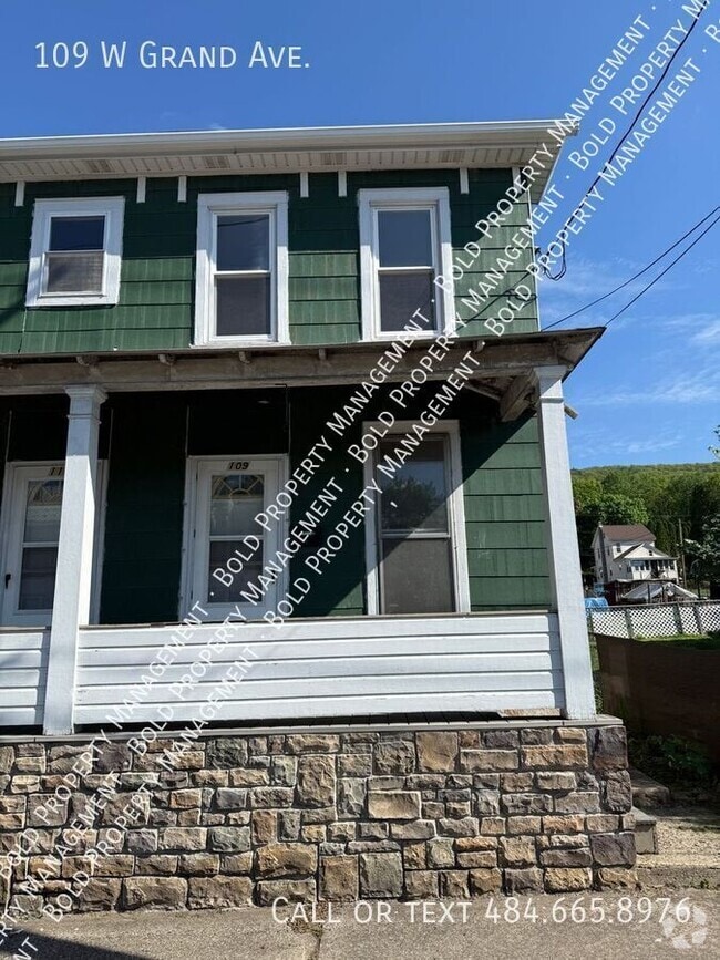 Building Photo - 109 W Grand Ave