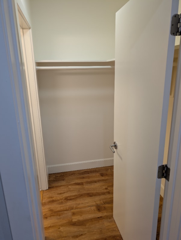 Building Photo - 7062 Lanewood Ave