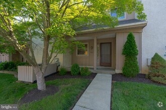 Building Photo - 103 Josephs Way
