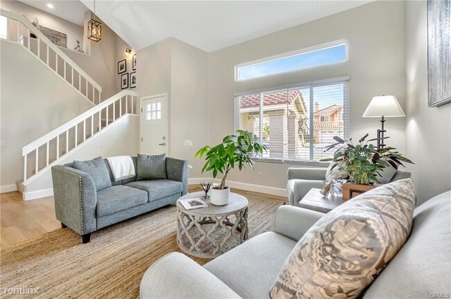 Building Photo - 3 br, 1.5 bath House - 26 Allyssum