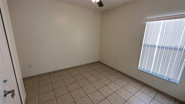 Foto del edificio - 603 Fisher Ct