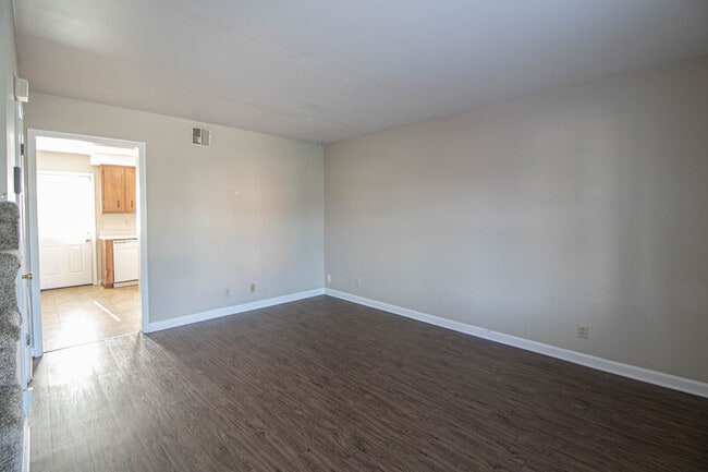 Building Photo - 288 Northridge Dr