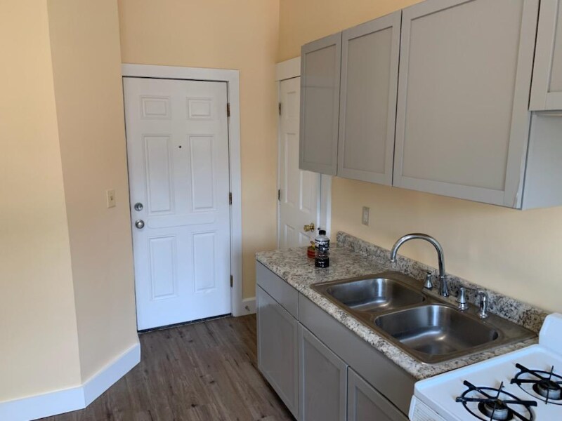 2600 Elim Ave Unit 4, Zion, IL 60099 Room for Rent in Zion, IL