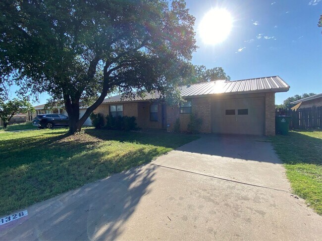 Foto del edificio - Spacious 3 Bedroom 2 Bath home in PaulAnn ...