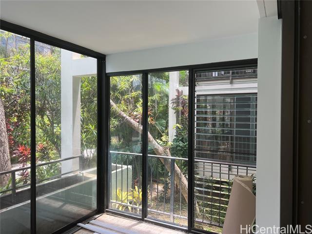 Building Photo - 4999 Kahala Ave