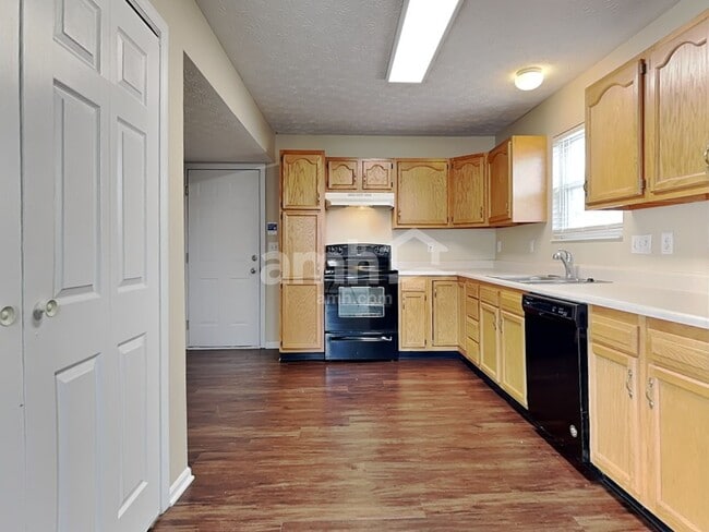 Building Photo - 918 Kreider Ct