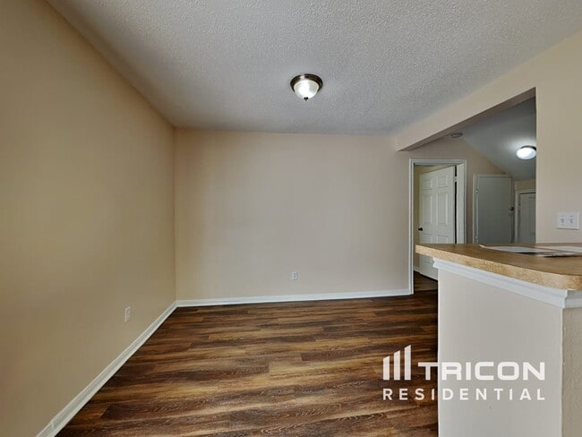 Foto del edificio - 3259 Jorns St