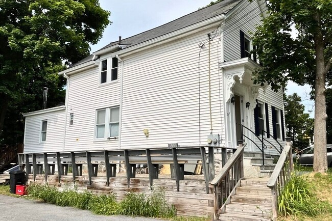 Foto del edificio - 7 Riverneck Rd