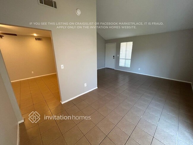 Foto del edificio - 5623 W Brown St