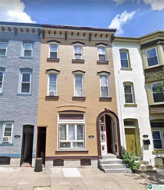 Foto principal - 139 S 8th St