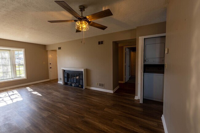 Building Photo - 2 br, 2 bath House - 622 Cambridge Station Rd