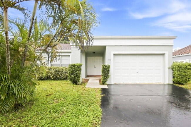 Building Photo - 9611 NW 44th Ct