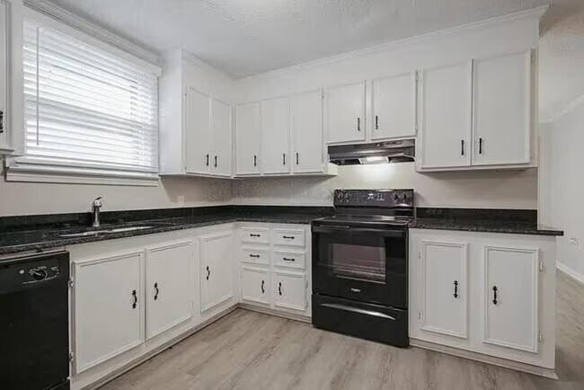 Foto del edificio - 308 Hale St