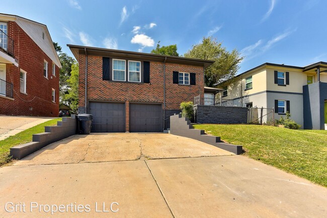 Building Photo - 3 br, 1.5 bath House - 2311 N Gatewood Ave