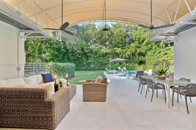 Foto del edificio - 641 Island Rd