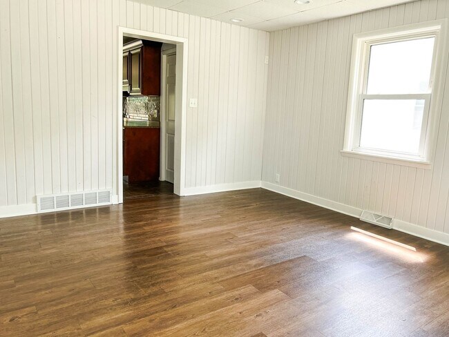 Foto del edificio - FOR RENT SAINT JOE-MOVE IN READY