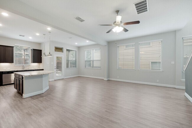 Foto del edificio - 17326 Moscato