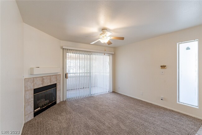 Building Photo - 3061 Key Largo Dr