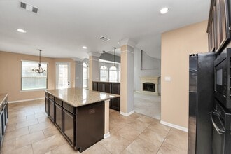 Building Photo - 9427 Sapphire Bay Ln