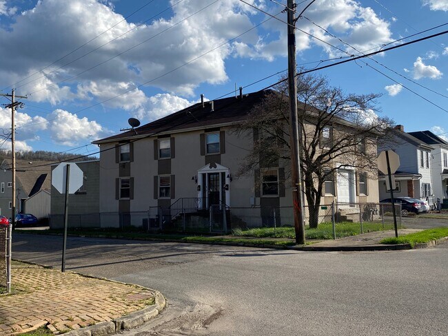 Foto del edificio - 250 N 7th St